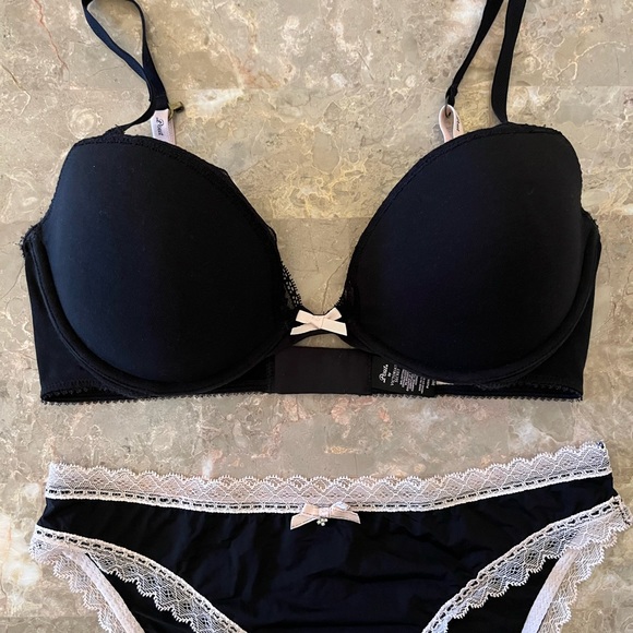 Victoria's Secret Intimates & Sleepwear Vintage Victorias Secret